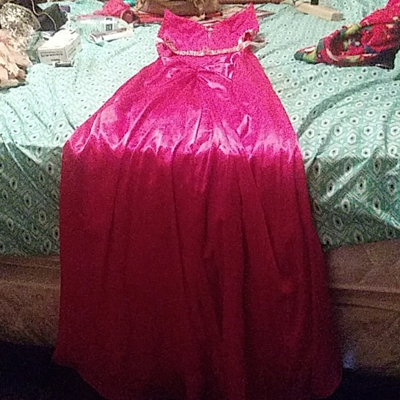 Prom dress - Picture 4 of 7